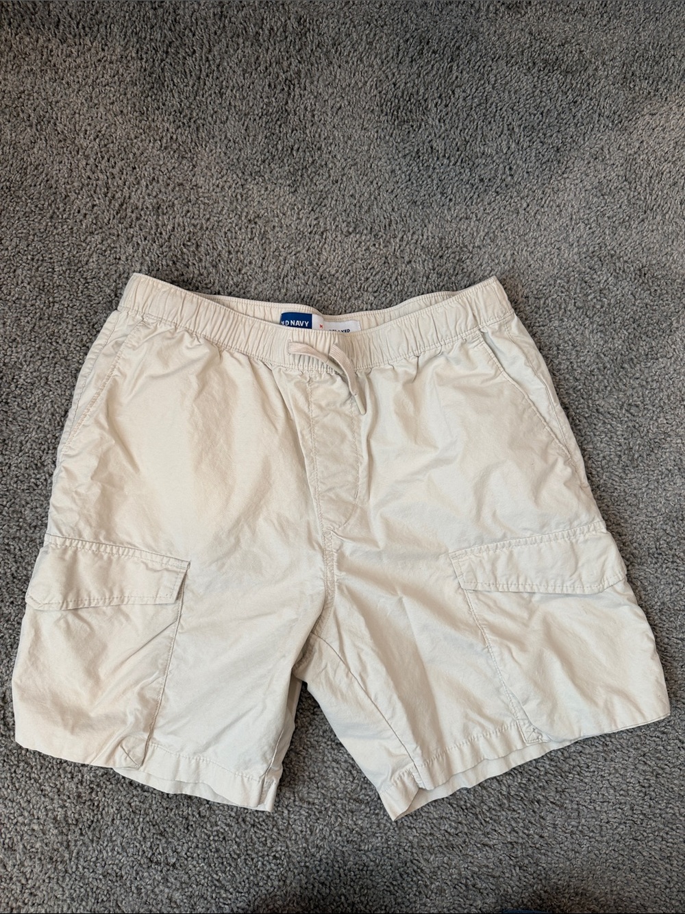 Old Navy Men’s Light Cream Cargo Shorts